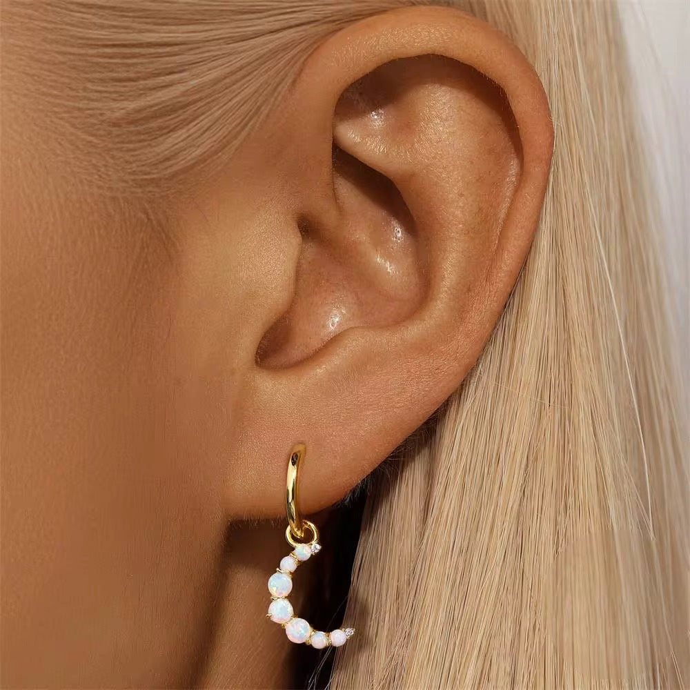 Opaal maan oorbellen– Mystiek en Elegant